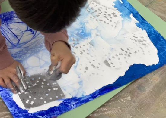 幼児 絵画／氷の池と、解けた氷